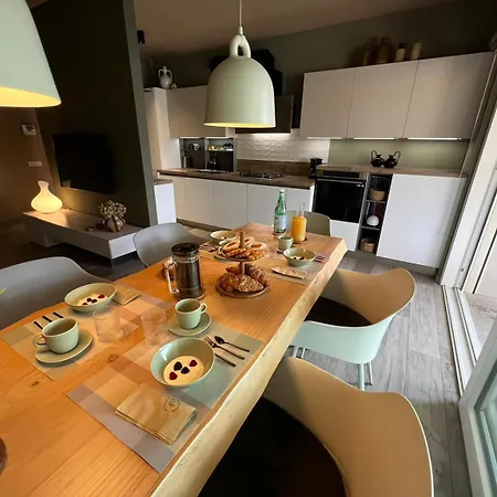 La Bollicina Boutique And *