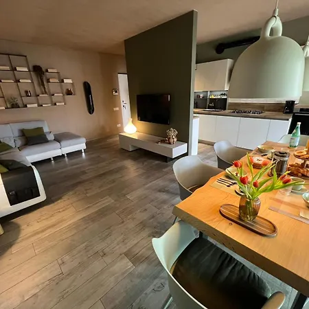 La Bollicina Boutique And