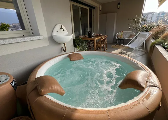 La Bollicina Boutique And Lägenhet Verbania